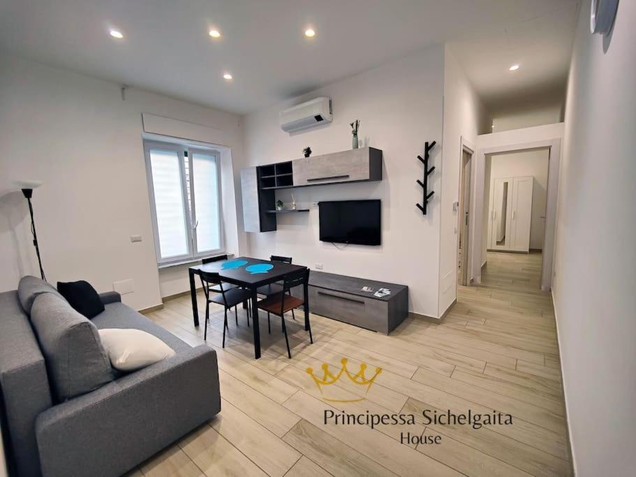 Principessa Sichelgaita House Villa Salerno Bagian luar foto